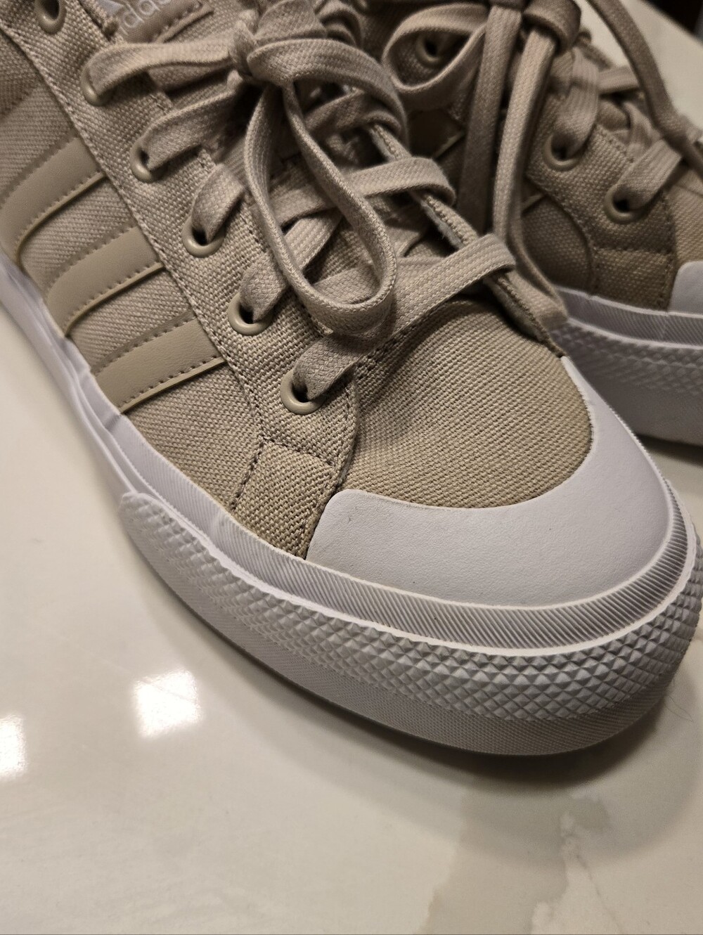 Adidas Bravada 2.0 Platform Shoes Sz 9